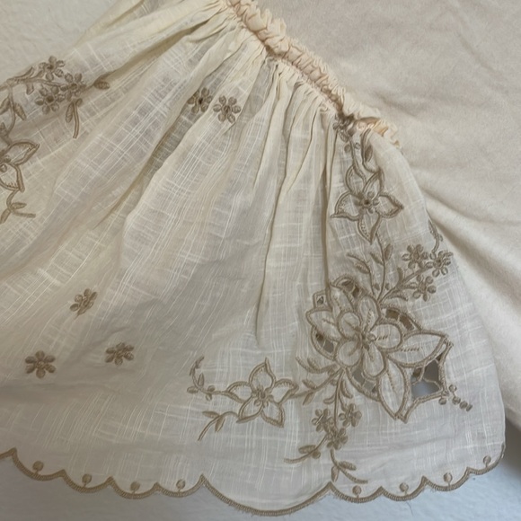 Anthropologie Cream Flutter embroidered Sleeve Blouse - Picture 5 of 8